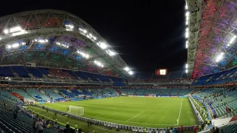 中国女足激战伯恩利，唐佳丽挺身而出，张琳艳锦上添花，2-0全取三分！